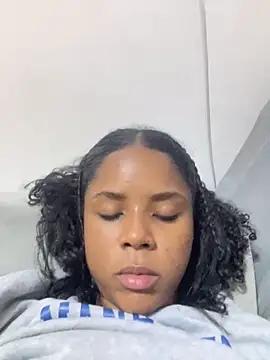 LIA PARKERR online show from February 8, 10:46 pm