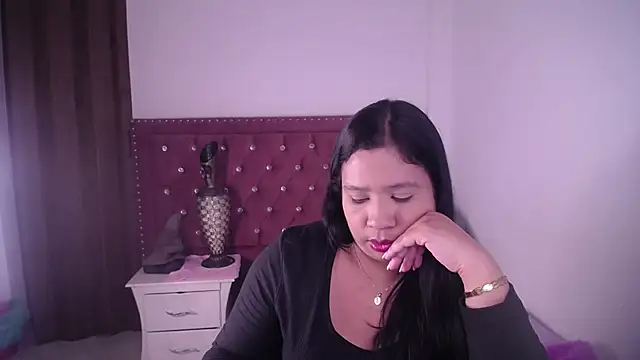 miafuegolatino online show from July 11, 1:30 am