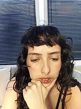 Eva Err online show from February 15, 9:11 pm