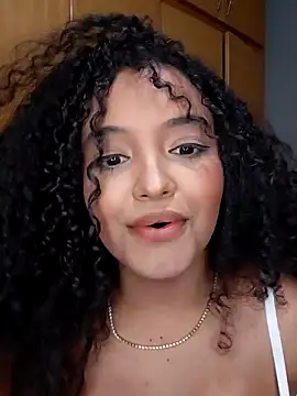 Snapshot of pandinhagamer chatting on February 23, 2:09 am pandinhagamer online show from February 23, 2:09 am