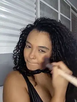 Snapshot of pandinhagamer chatting on March 5, 2:29 am pandinhagamer online show from March 5, 2:29 am