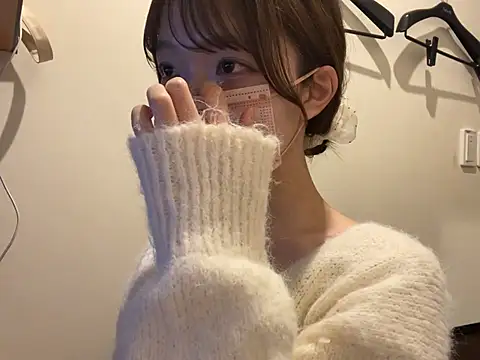 Snapshot of nao_o2 chatting on April 28, 2:33 pm nao o2 online show from April 28, 2:33 pm