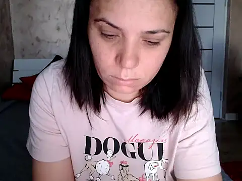 LorraGrey online show from May 2, 4:06 am