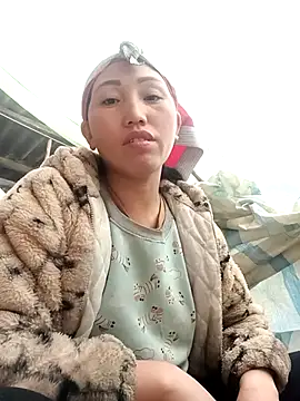 hot-luna- online show from February 3, 7:13 am