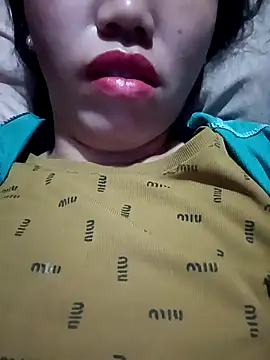 hot-luna- online show from February 21, 9:49 pm