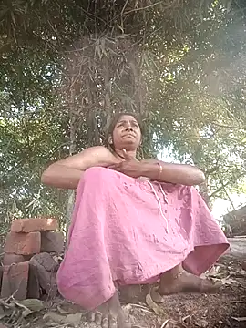 Hotty raghni online show from March 5, 3:35 am