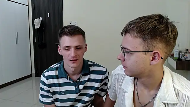NikiKerryCum online show from May 3, 2:23 pm