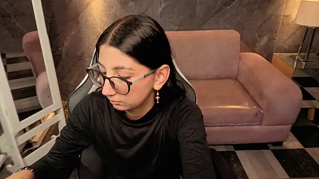 Sophie jones b online show from February 20, 12:38 pm