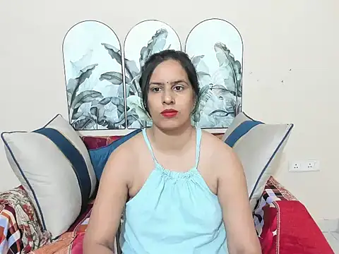 Snapshot of sara_conorr chatting on May 27, 3:47 am sara conorr online show from May 27, 3:47 am