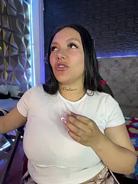Miia  Taylor online show from June 24, 3:16 am