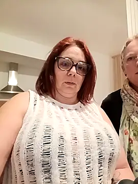 pulpeuse64 online show from March 7, 10:18 pm