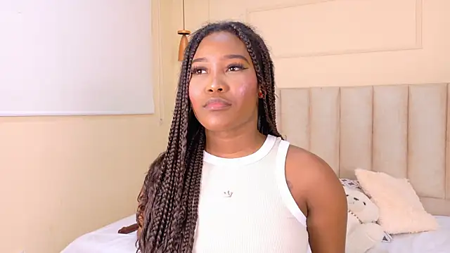 Snapshot of JosselynBrown chatting on July 23, 11:19 am JosselynBrown online show from July 23, 11:19 am