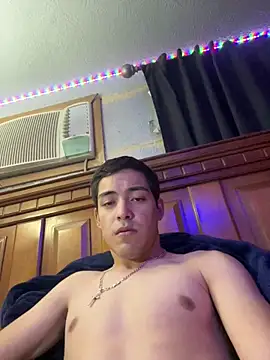 Snapshot of Tupapi696969q chatting on May 20, 4:18 am Tupapi696969q online show from May 20, 4:18 am