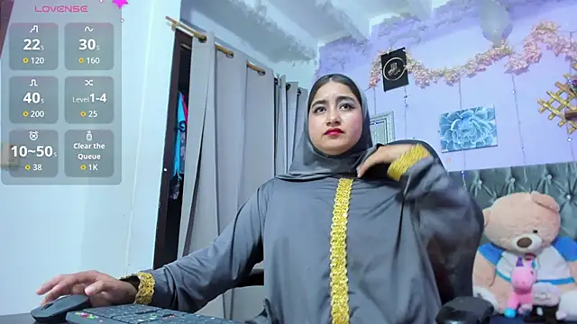 SamiraAwada online show from June 9, 7:14 pm