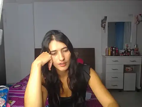Snapshot of natys123 chatting on February 19, 2:29 am natys123 online show from February 19, 2:29 am