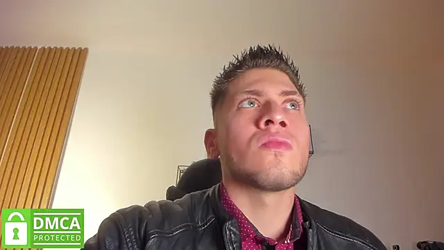 SebastianMaximoff  online show from May 12, 8:06 pm