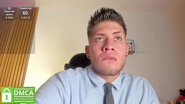 SebastianMaximoff  online show from May 13, 7:33 pm