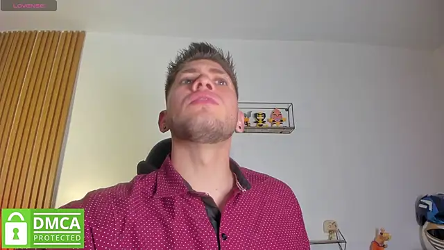 SebastianMaximoff  online show from June 1, 7:59 pm