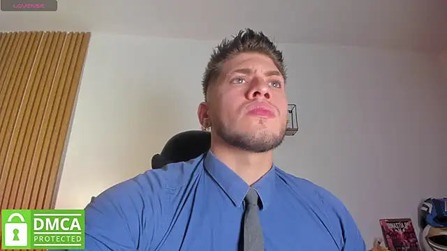 SebastianMaximoff  online show from June 9, 7:58 pm