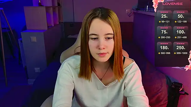 Snapshot of Caeliaa chatting on March 20, 8:46 pm Caeliaa online show from March 20, 8:46 pm