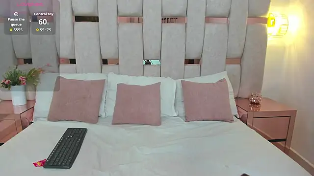  luna rossee  online show from February 23, 9:56 pm