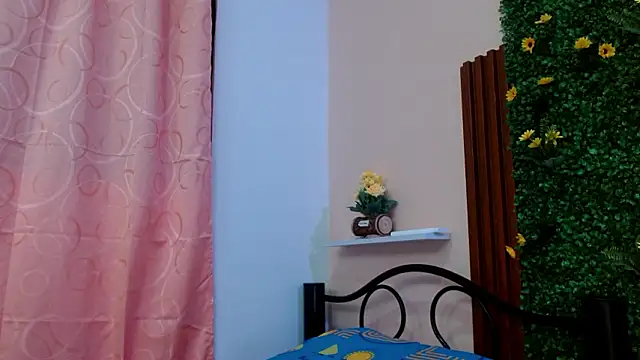 calimasalas2 online show from March 7, 11:57 pm