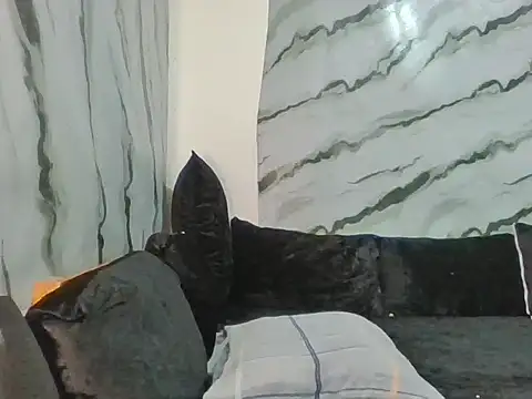 Rhieanne online show from April 13, 1:49 pm