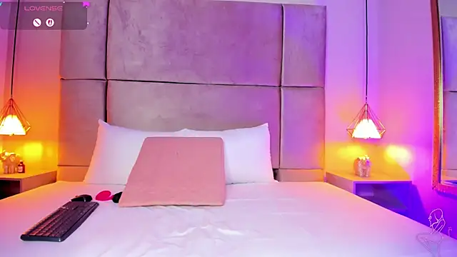 Zafiro11  online show from February 21, 12:06 pm