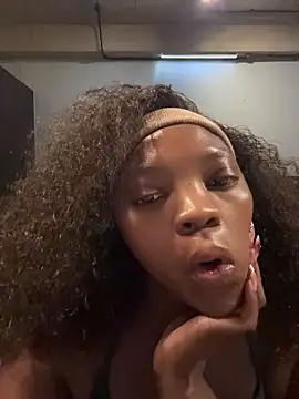 Snapshot of Bootylexy20 chatting on June 1, 5:14 pm Bootylexy20 online show from June 1, 5:14 pm