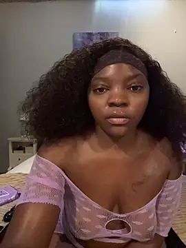 Snapshot of Bootylexy20 chatting on June 3, 4:12 pm Bootylexy20 online show from June 3, 4:12 pm