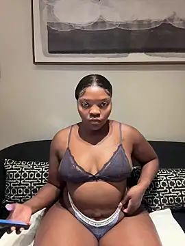 Snapshot of Bootylexy20 chatting on July 9, 10:36 pm Bootylexy20 online show from July 9, 10:36 pm