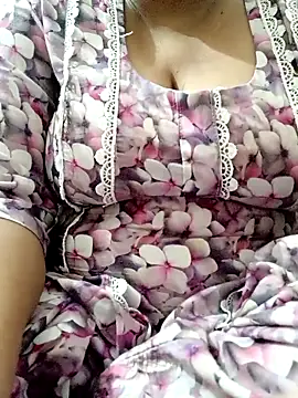 Snapshot of Preet__Aman chatting on February 1, 5:39 am Preet Aman online show from February 1, 5:39 am