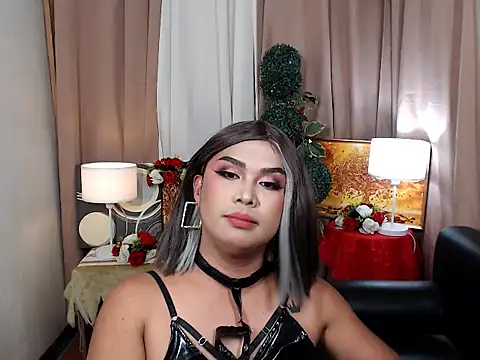 Snapshot of QueenAlisonfoxx chatting on March 16, 1:37 pm QueenAlisonfoxx online show from March 16, 1:37 pm