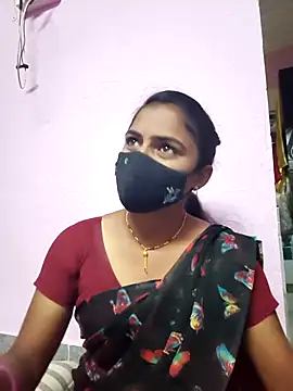 Snapshot of Tamil_Hot_Shana chatting on February 18, 4:41 am Tamil Hot Shana online show from February 18, 4:41 am