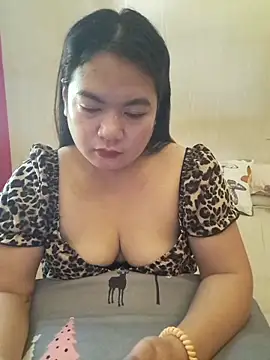 Zyramae 25 online show from May 14, 5:03 am
