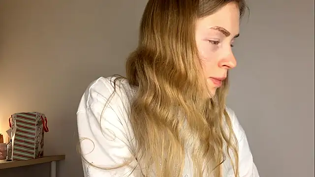 Snapshot of Flexiblegirl chatting on February 1, 4:05 pm Flexiblegirl online show from February 1, 4:05 pm