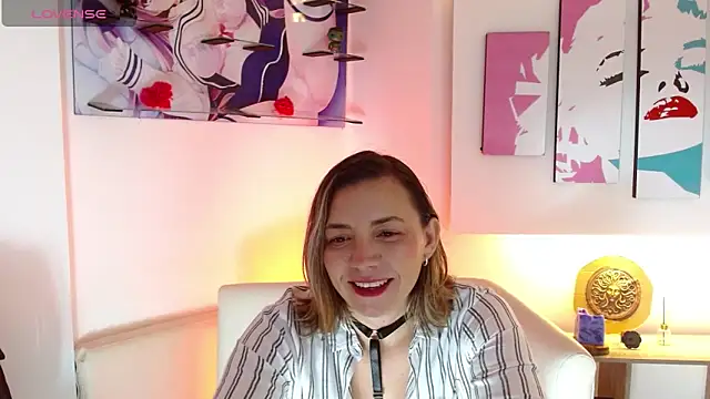 Snapshot of milfsecret69 chatting on May 3, 11:38 am milfsecret69 online show from May 3, 11:38 am