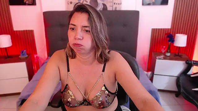 Snapshot of milfsecret69 chatting on May 11, 2:45 pm milfsecret69 online show from May 11, 2:45 pm