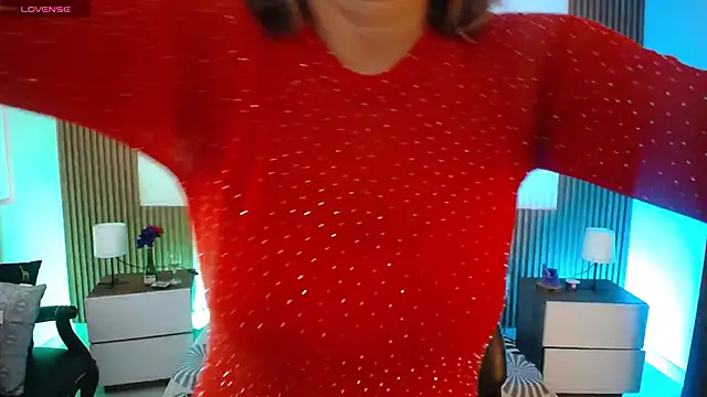 Snapshot of milfsecret69 chatting on June 6, 10:42 am milfsecret69 online show from June 6, 10:42 am