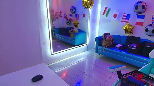 Madame scarlett online show from June 15, 11:34 am