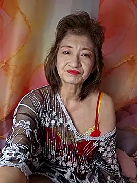 URAN429 online show from May 4, 6:04 pm