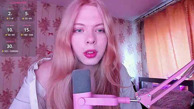 Cutie Bambi online show from June 18, 12:09 pm
