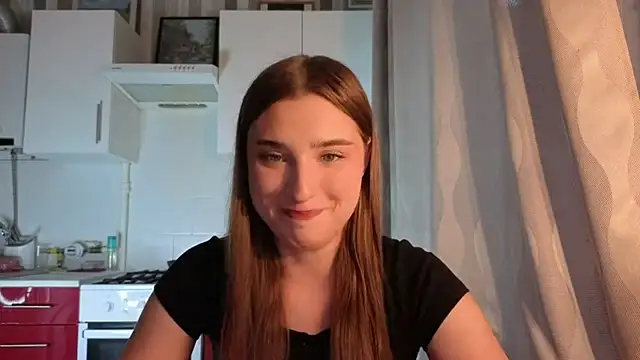 Snapshot of LissaBliss chatting on June 18, 3:05 pm LissaBliss online show from June 18, 3:05 pm