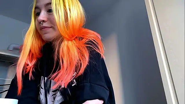 EmilyHein online show from February 14, 6:10 am