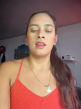 LunaHeat online show from February 14, 9:11 pm