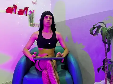 Philipp-Jones online show from March 17, 12:30 pm