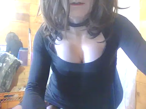 Luanatrav1 online show from February 22, 2:15 pm