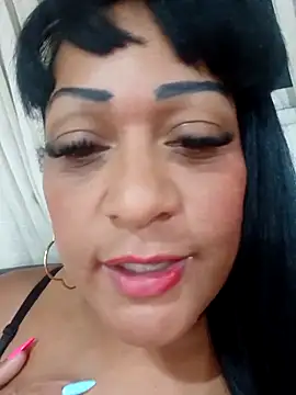 Snapshot of SabrinaColin chatting on May 29, 4:10 am SabrinaColin online show from May 29, 4:10 am