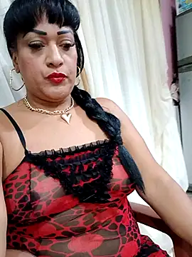 Snapshot of SabrinaColin chatting on June 13, 1:47 am SabrinaColin online show from June 13, 1:47 am