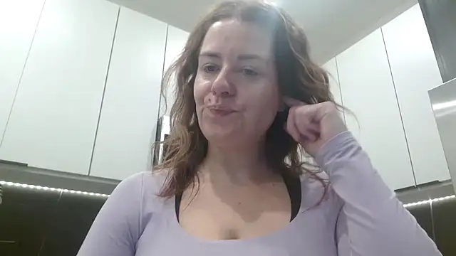 Snapshot of HazelSkyesChat chatting on March 25, 6:58 pm HazelSkyesChat online show from March 25, 6:58 pm